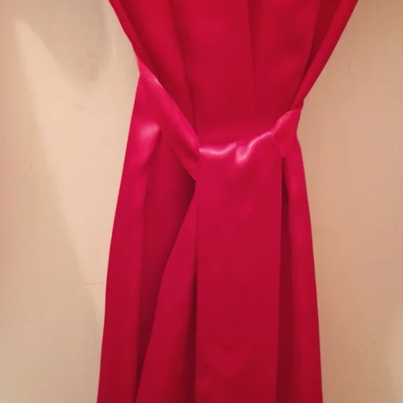 Robe - Picture 4 of 7